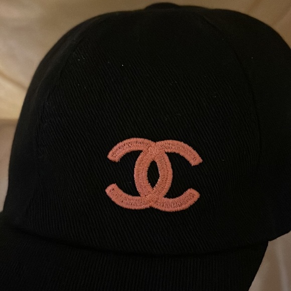 Chanel authentic 23A black baseball cap main image 7